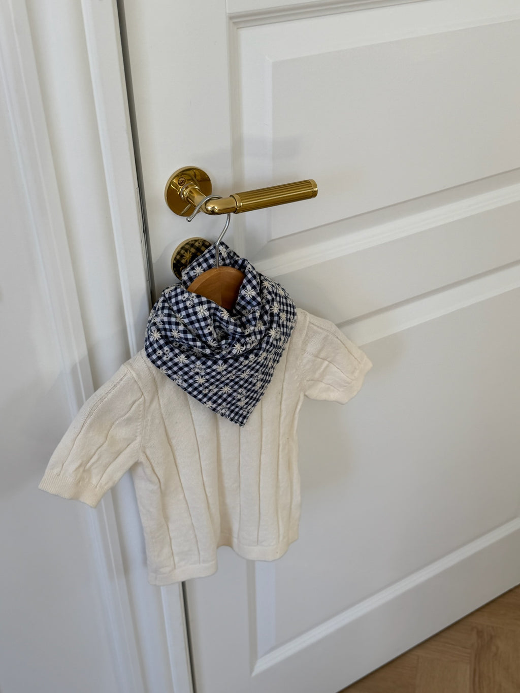 BRODERI ANGLAISE TØRKLÆDE