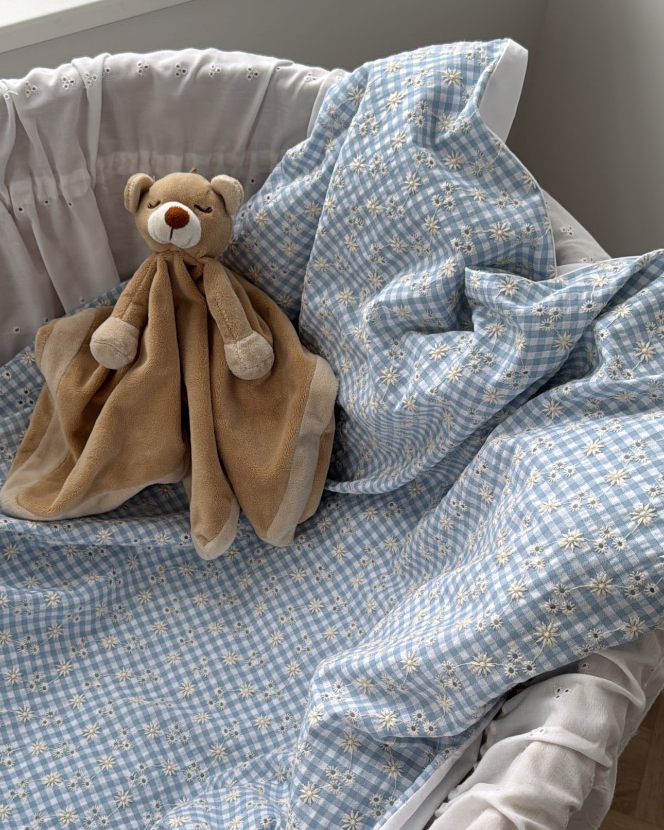 DYNEBETRÆK - BRODERI