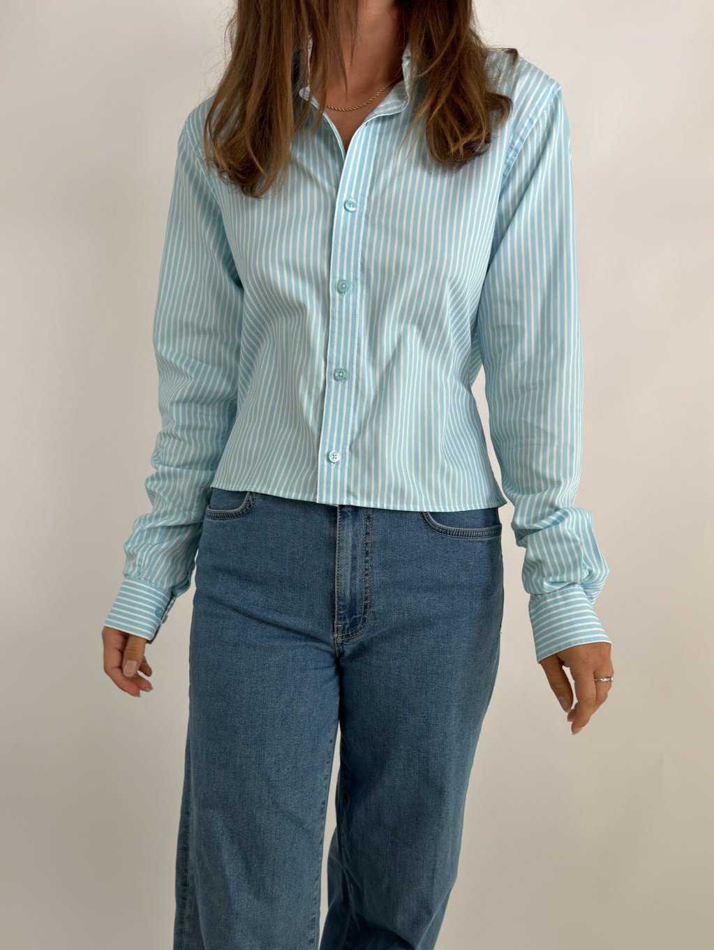 Light Blue Open Back Shirt str. 36