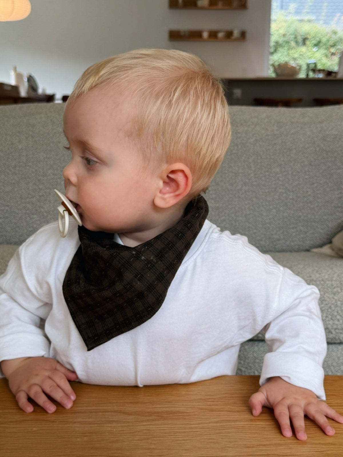 COFFEE BEAN SCARF