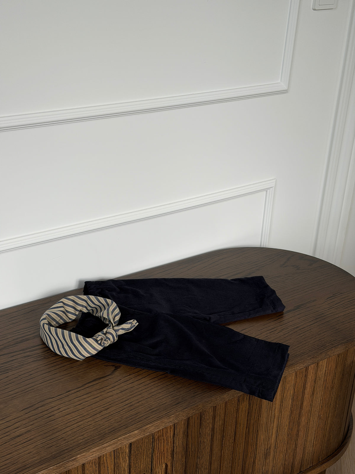 MARINE & CAPRI SET – TROUSERS & SCARF