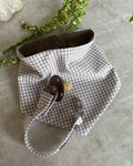 FLAT WHITE BIB