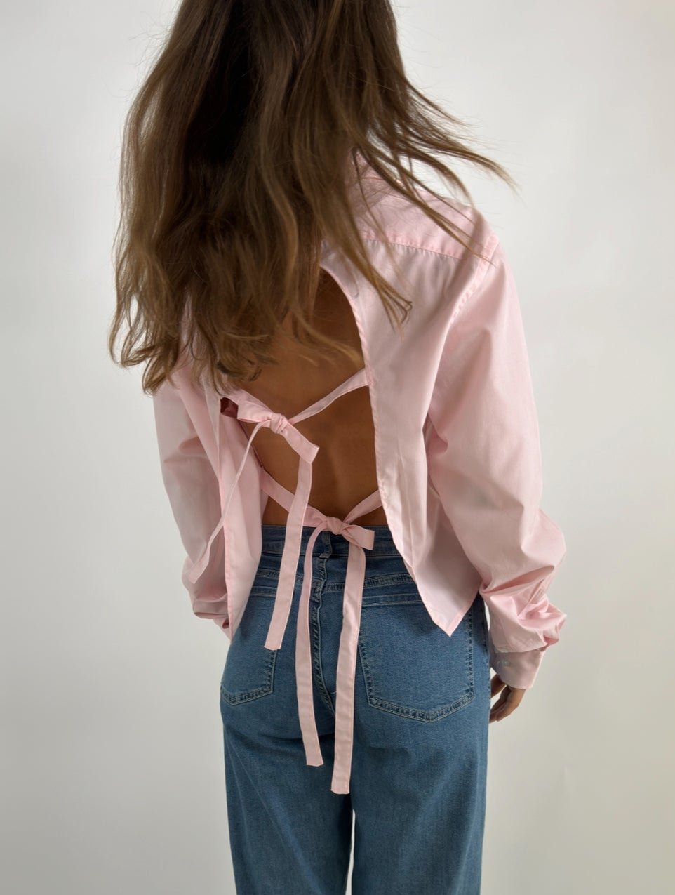 Light Pink Open Back Shirt str. 40