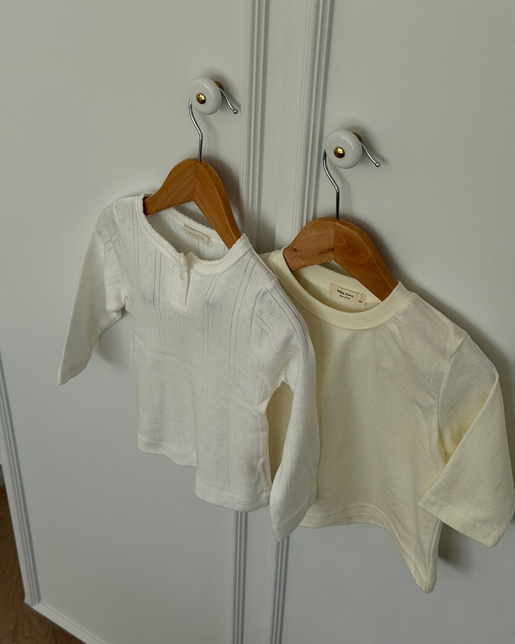 CREAM LONG-SLEEVE BASIC TOP