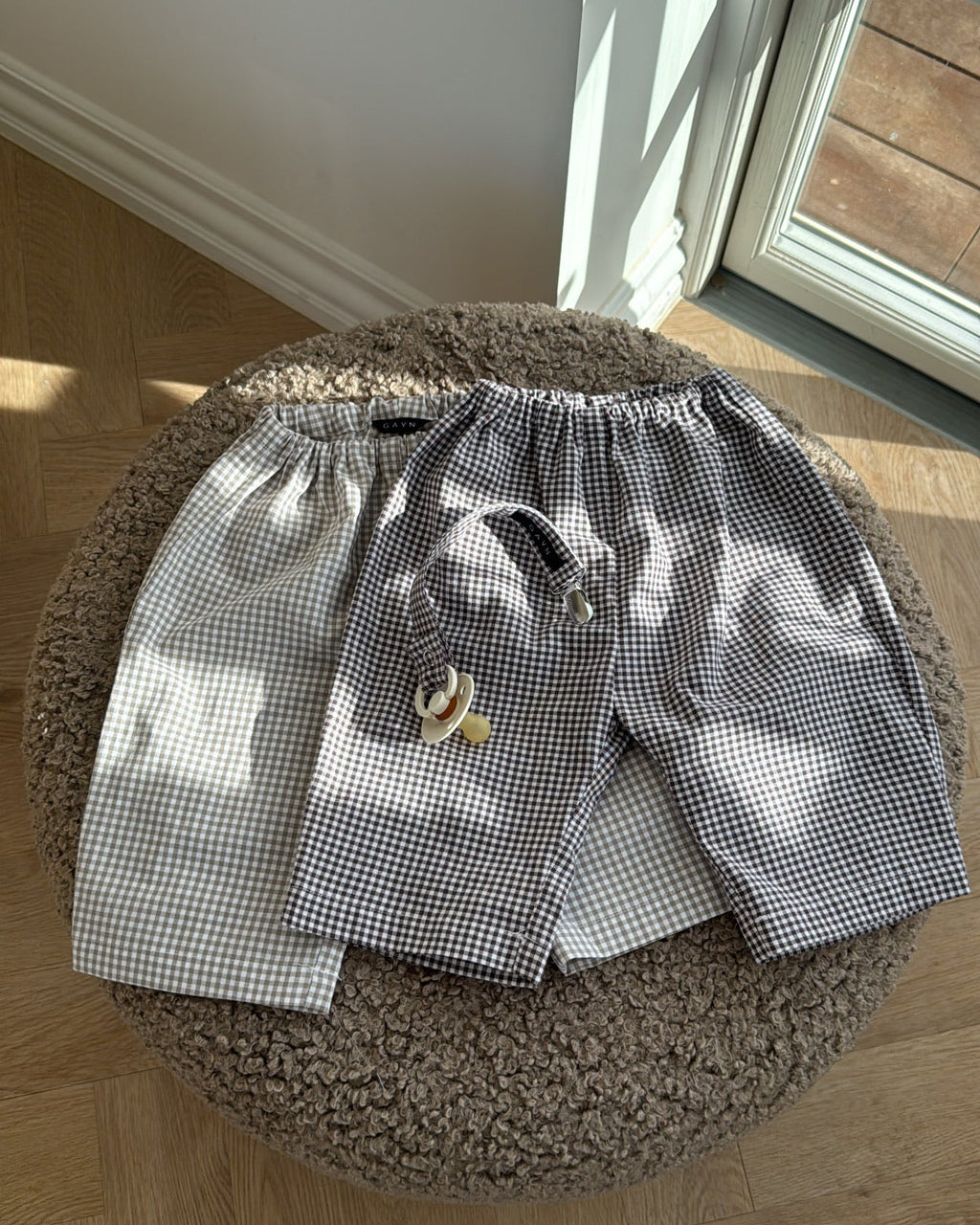 CHOCOLATE TROUSERS