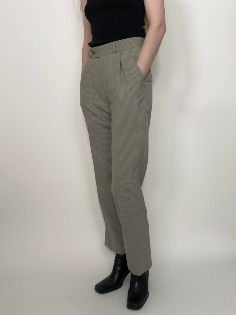 Pleated Pinstripe Trousers str. 34