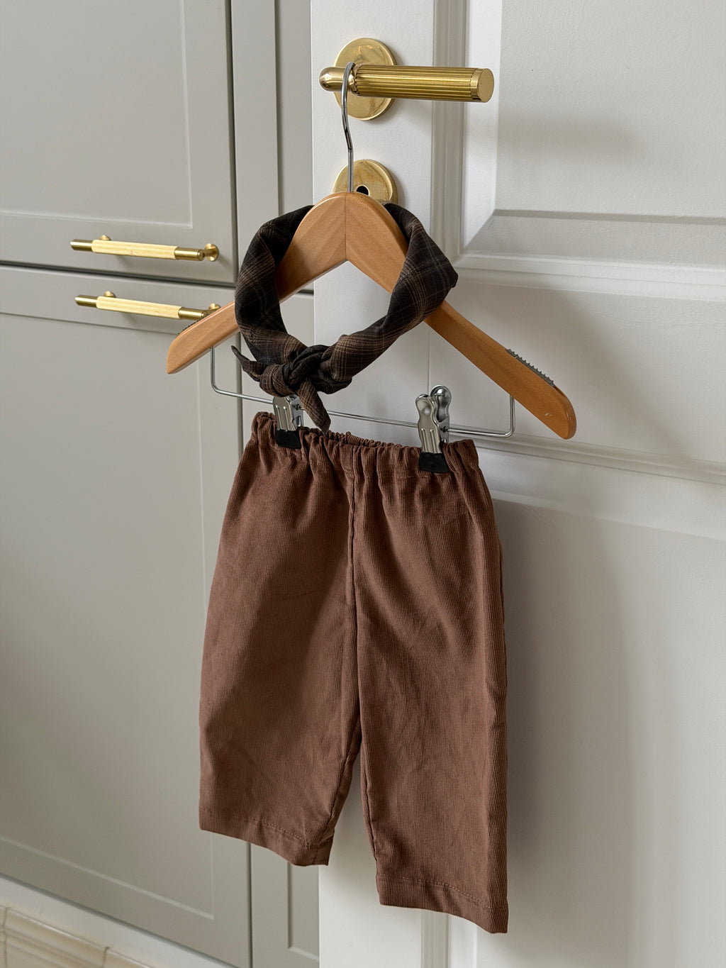 TOFFEE FINE-CORD VELVET TROUSERS