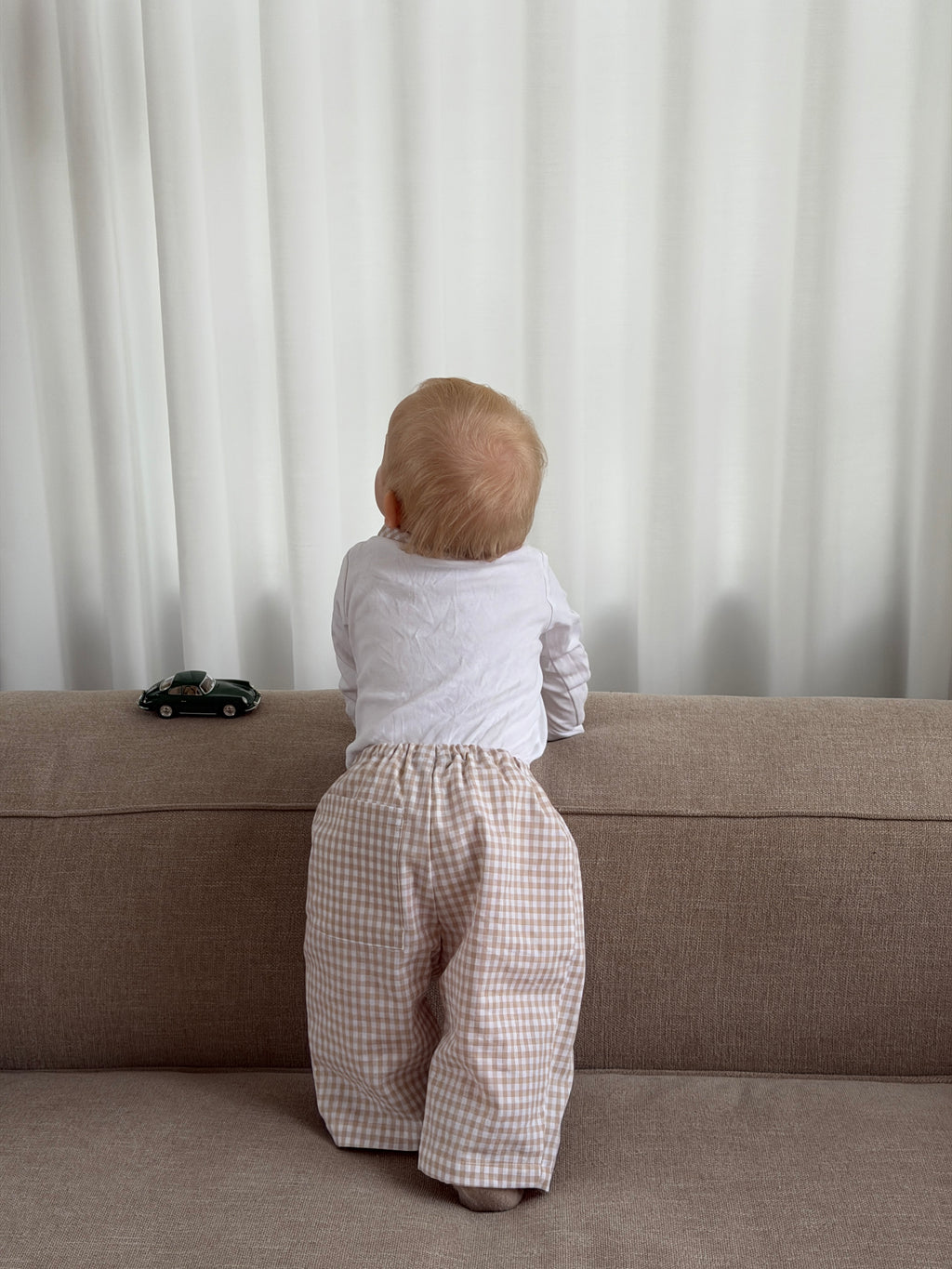 BEIGE TERNEDE BUKSER