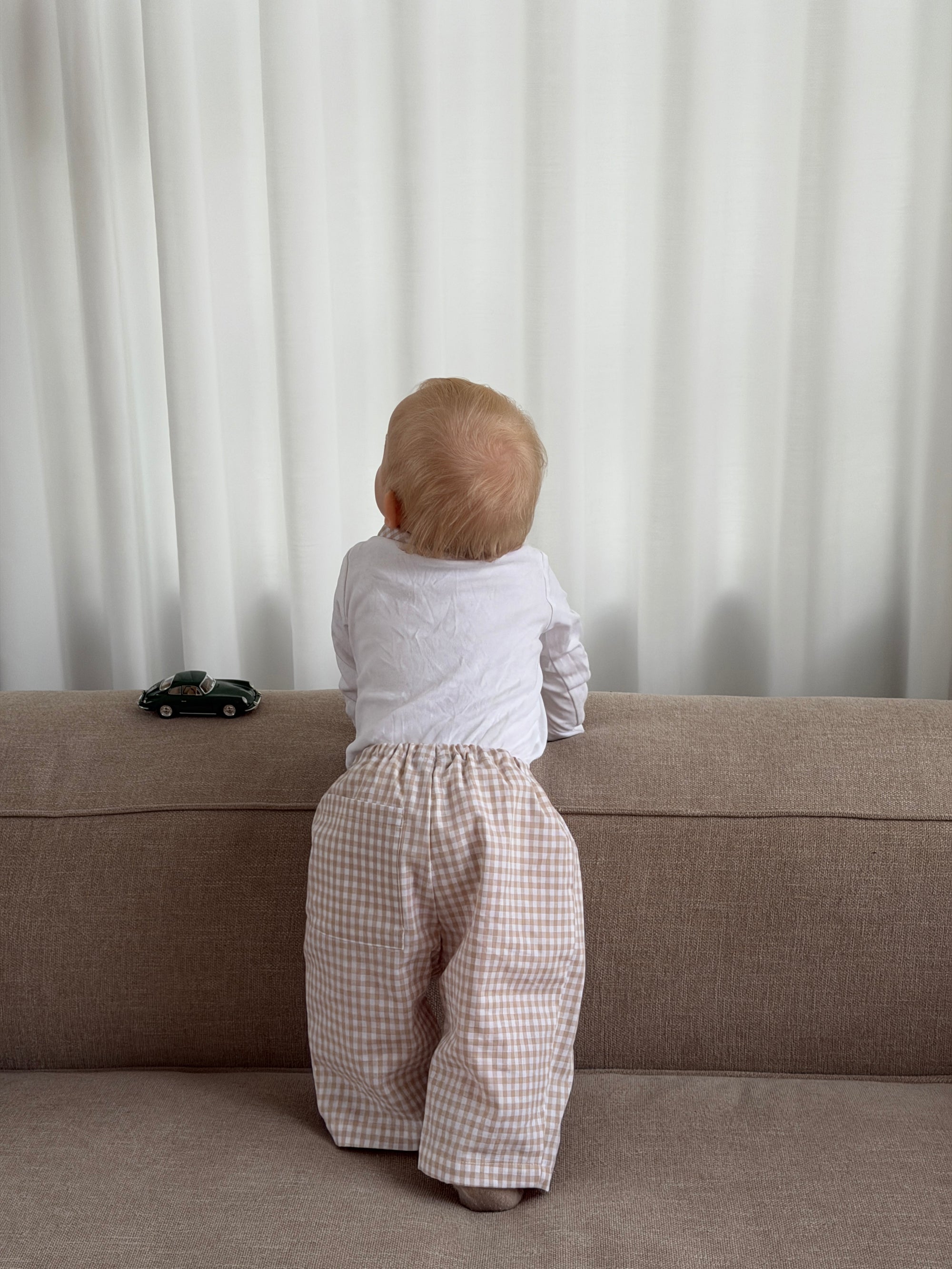 BEIGE TERNEDE BUKSER