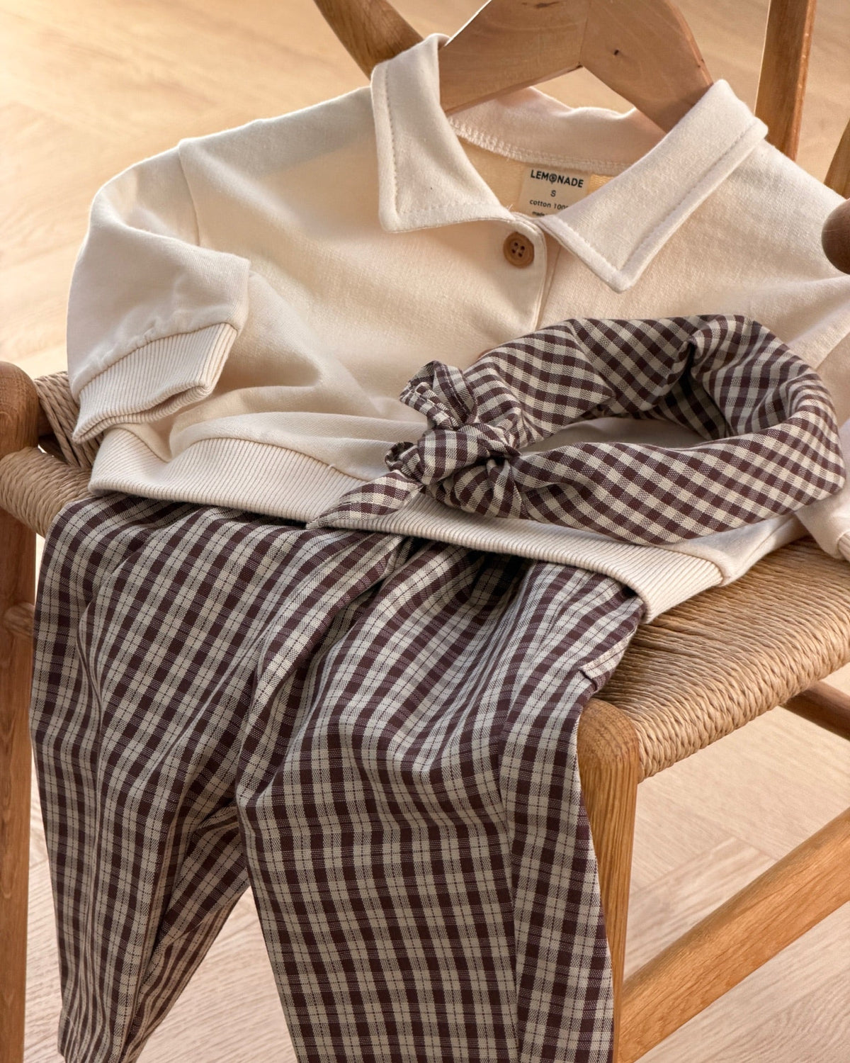 CREAM LONG-SLEEVE POLO TOP