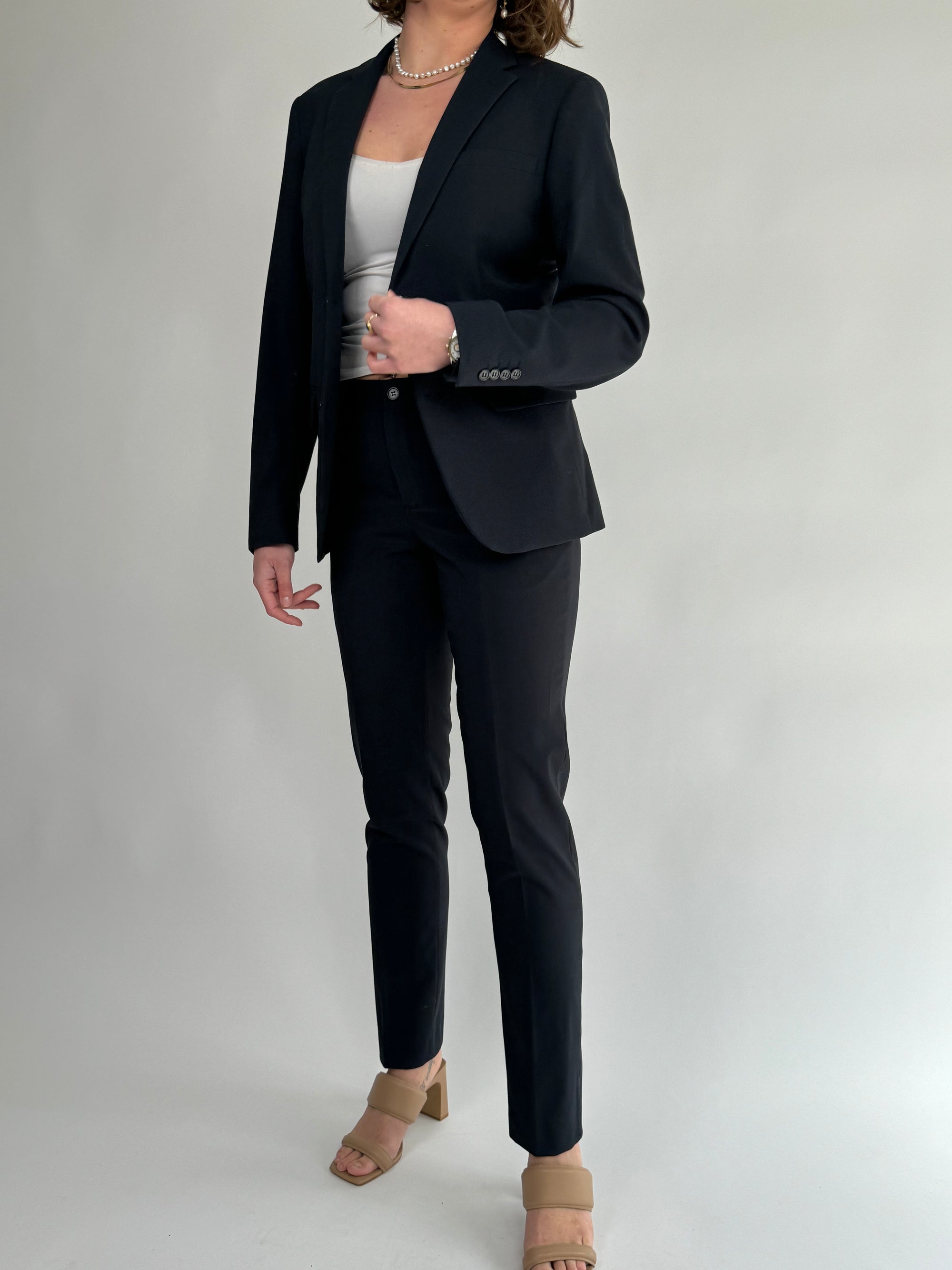Black Slim suit str. 42