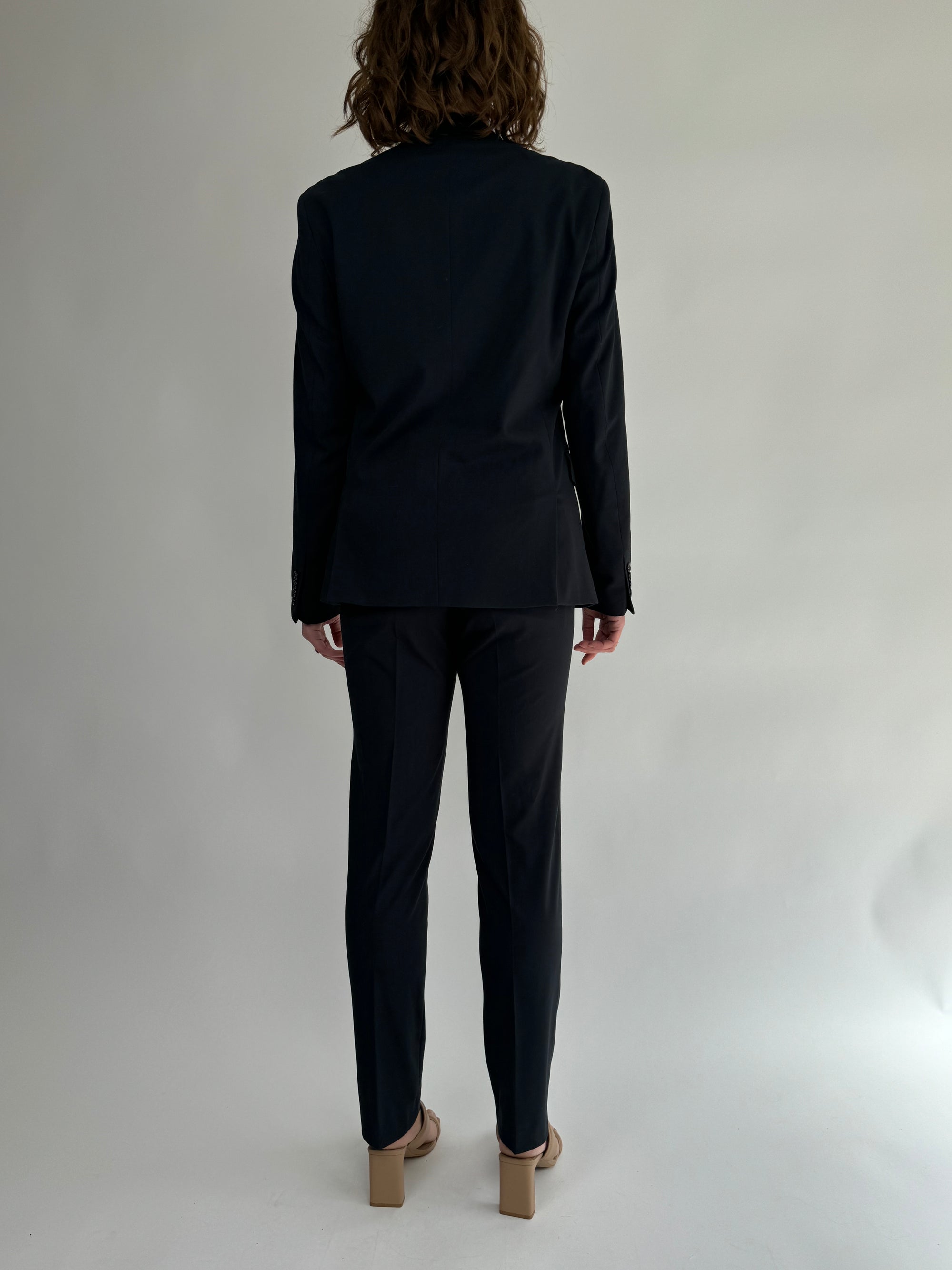 Black Slim suit str. 42