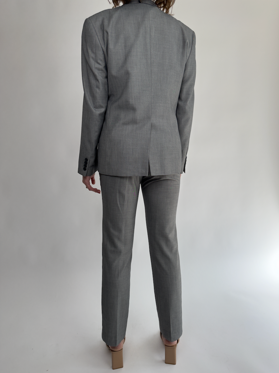 Grey Suit With Waistcoat str. 42